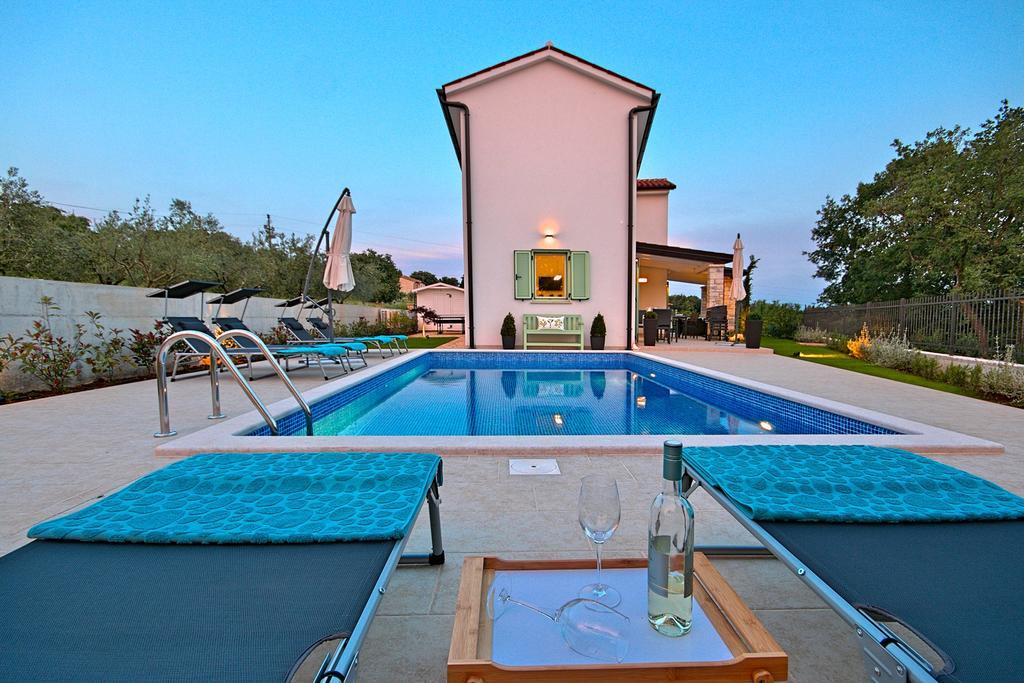 Villa Barbara Selina Exteriör bild